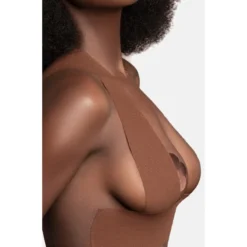 Bande Adhésive Découpable Pour Poitrine Invisible Et Dos Nu -Lingerie De Mode Magasin bande adhesive decoupable pour poitrine invisible et dos nu 3