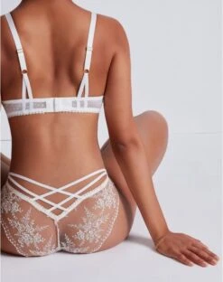 Slip Italien Aubade Trésor Infini (White Wind) -Lingerie De Mode Magasin slip italien aubade tresor infini white wind 3